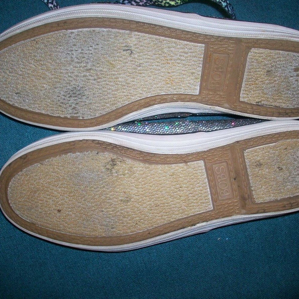 Bobs by Sketchers Silver Glitter Tennis Shoes Size 6 US Lil Bobs Sneakers EU 36 - Picture 7 of 7